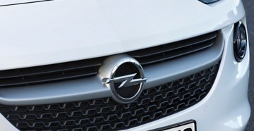 Opel cu ITP fals, descoperit în Ostrov